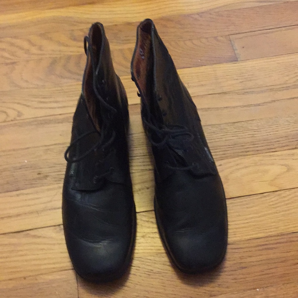 Memphisto all leather ankle boots
